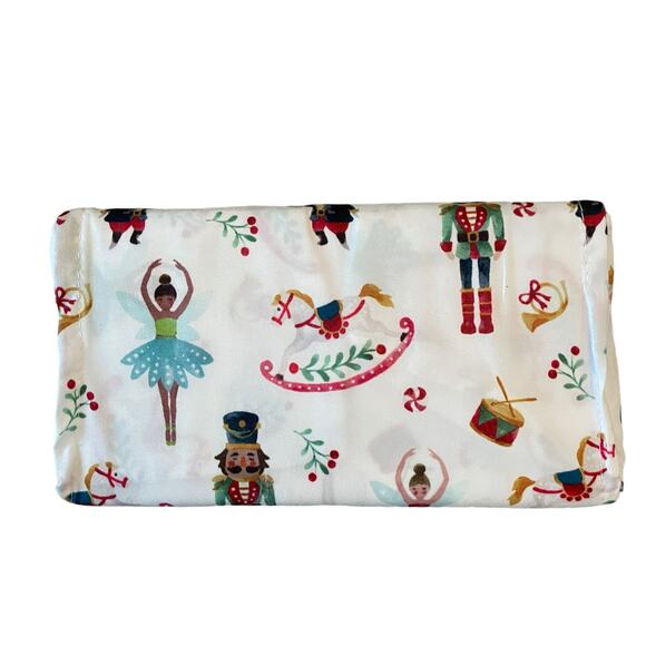 Wellesley Manor QUEEN Sheet Set Nutcracker Ballet Toy Soldier 4pc Xmas Bedding - Picture 3 of 12